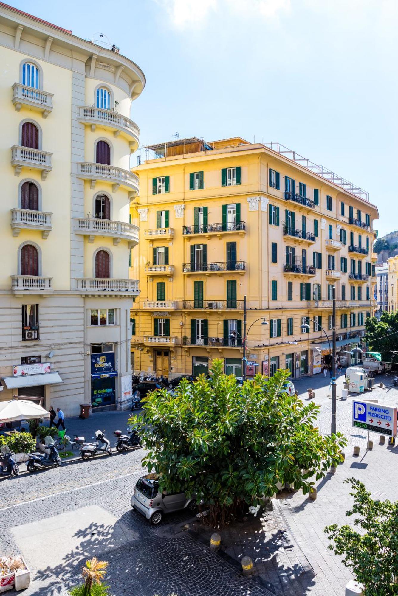 Mh Suites Plebiscito Naples Exterior photo