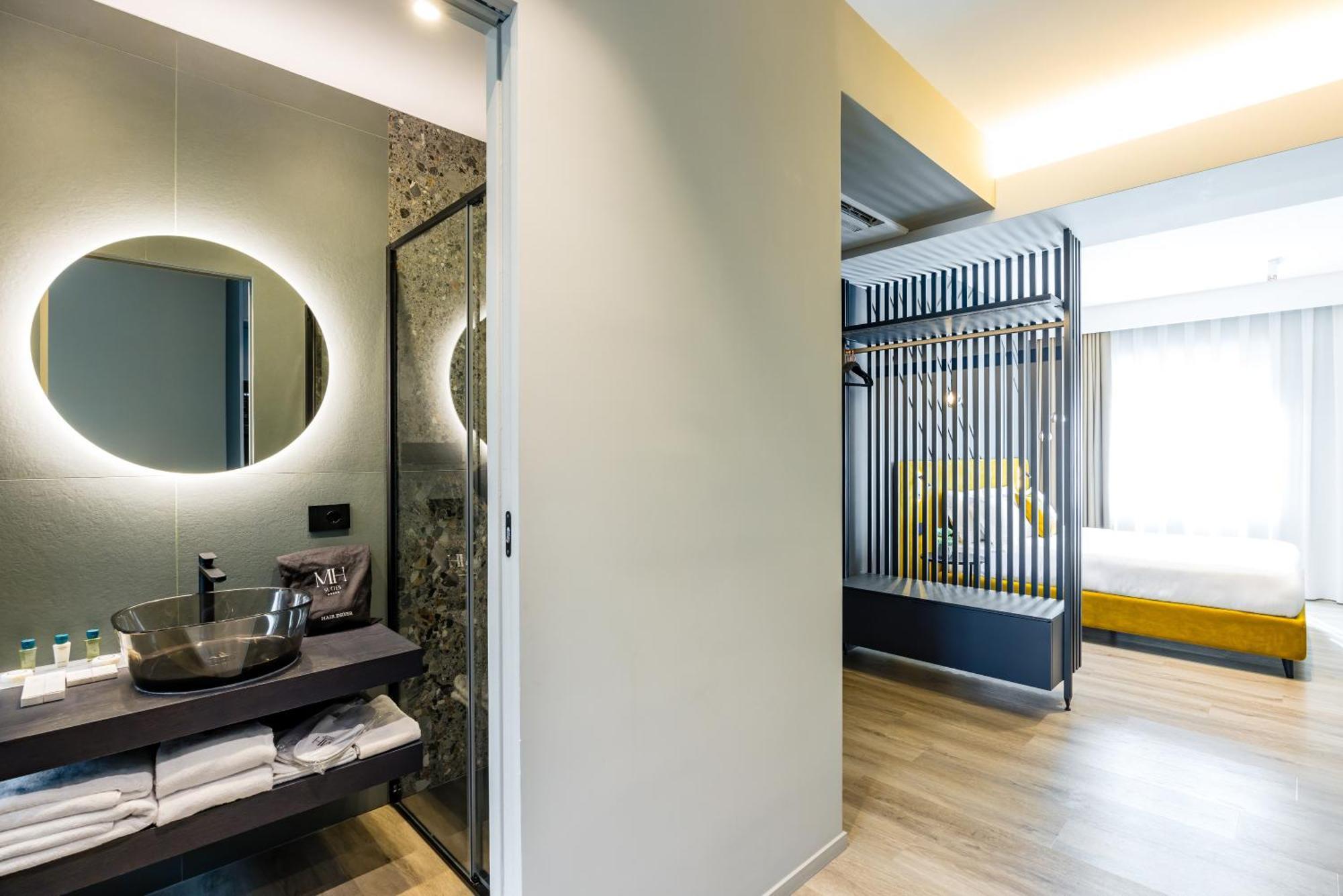 Mh Suites Plebiscito Naples Exterior photo