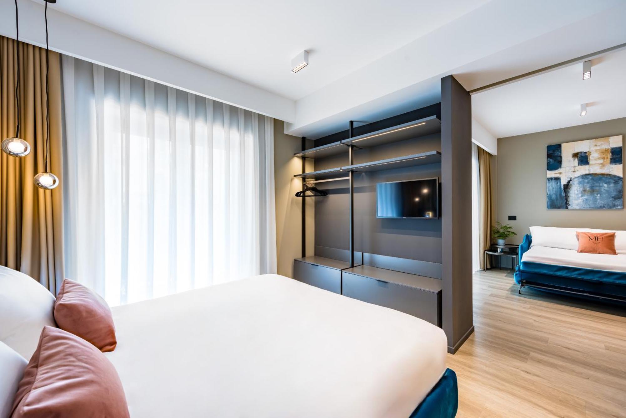 Mh Suites Plebiscito Naples Exterior photo